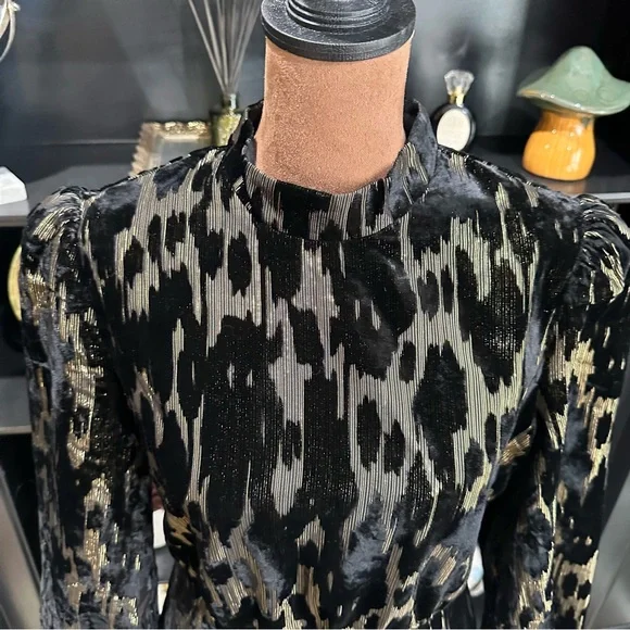 Pomander Place Gilly Dress – Size 4 – Black & Gold Metallic Velvet Burnout - Picture 2 of 12